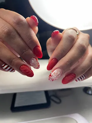 Russian Nails Downtown