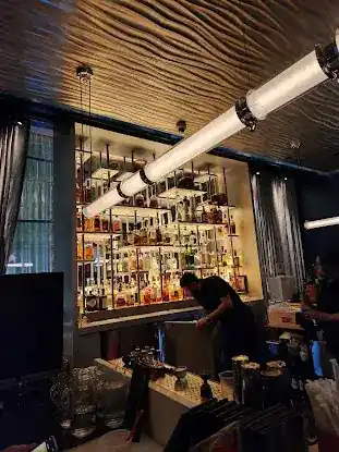 S Bar