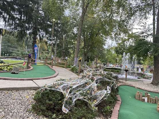 Saxon Woods Mini Golf