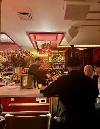 Scarlet Lounge