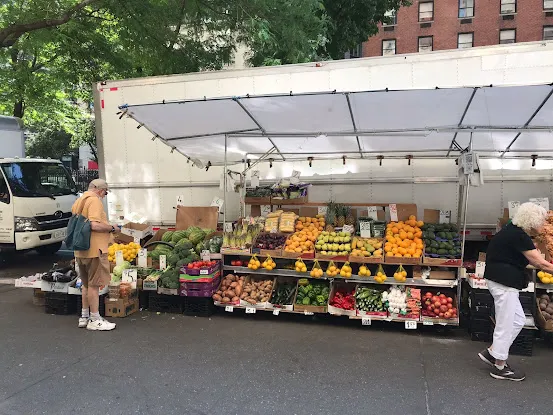Sesame Street Fresh Fruit Stand