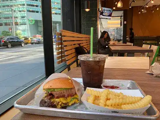 Shake Shack 630 Lexington Ave - 54th & Lex