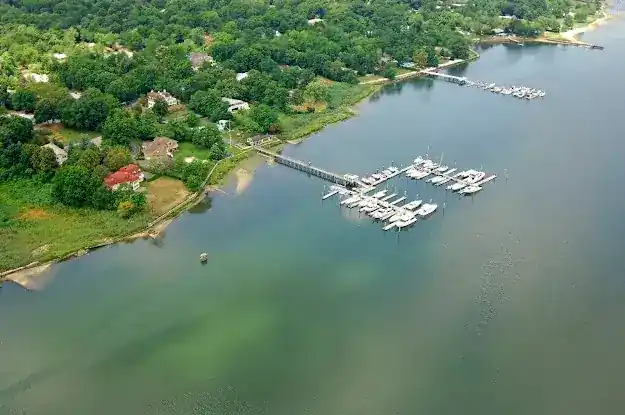 Shelter Bay Yacht Club