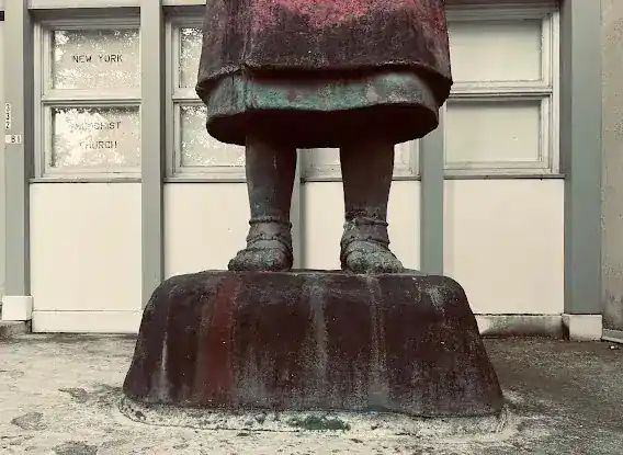 Shinran Shonin Statue
