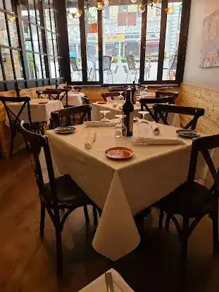 Shiraz Kitchen & Wine Bar