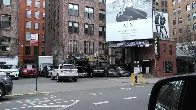 SoHo Parking
