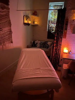 Sparrow Massage
