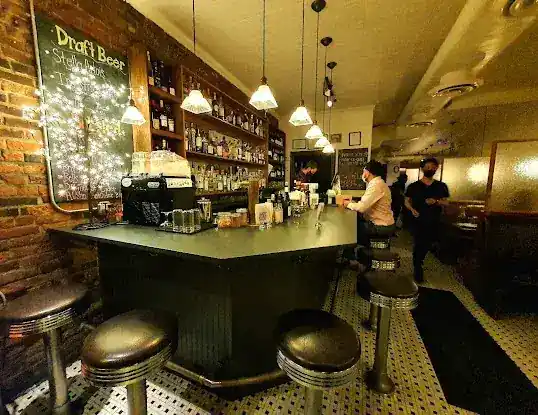 Spunto NYC Thin Crust Pizza