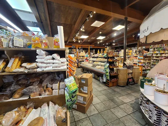 SS Natural Market