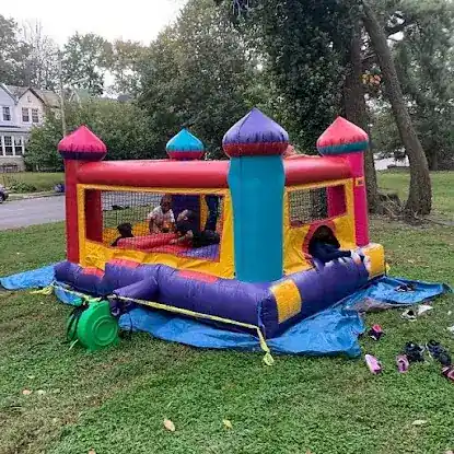 Stefunz Inflatables