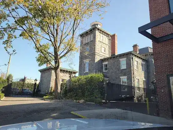 Steinway Mansion