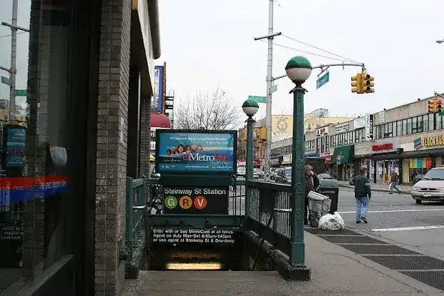 Steinway St