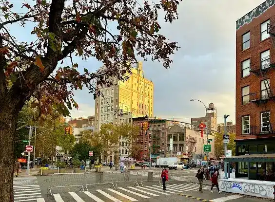 Straus Square