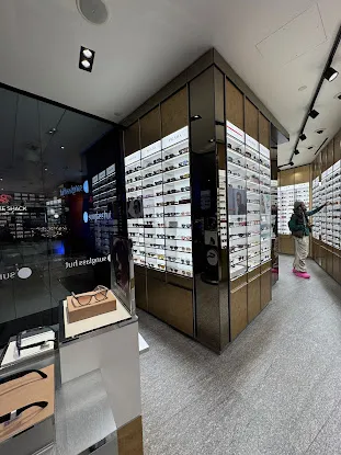 Sunglass Hut