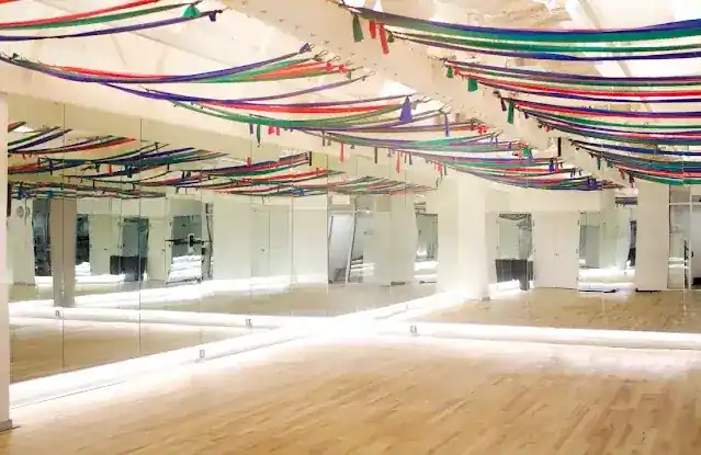 TA Tracy Anderson Method Studio