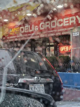 Taino Fast Way Deli & Grocery