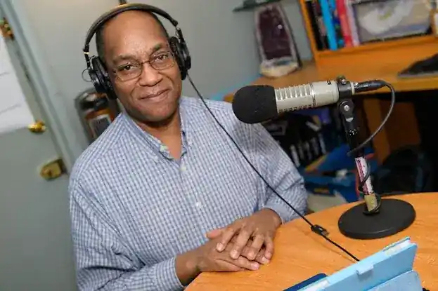 TalkRadioNYC Talking Alternative Broadcasting