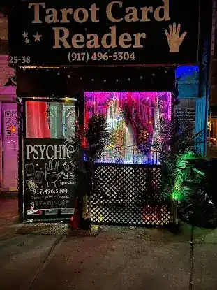 Tarot Card Reader - Astoria Psychic Readings By Nina