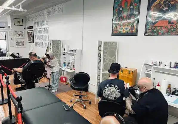Tats on Canal