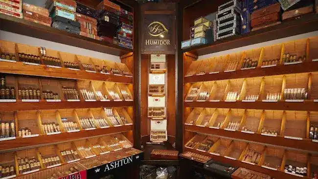 The Cigar Room, La Hoja Cigars Humidor