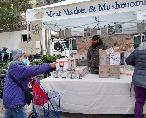 The Farmers Market