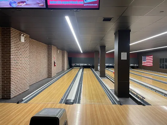 The Gutter L.E.S.