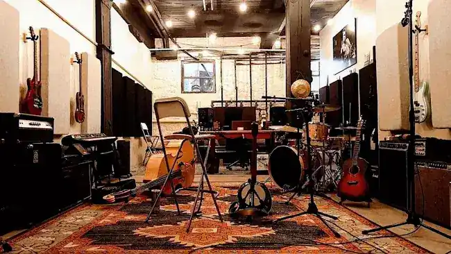 Three Crown Studio