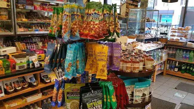 U N Gourmet Plaza
