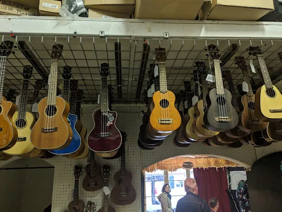 Uke Hut