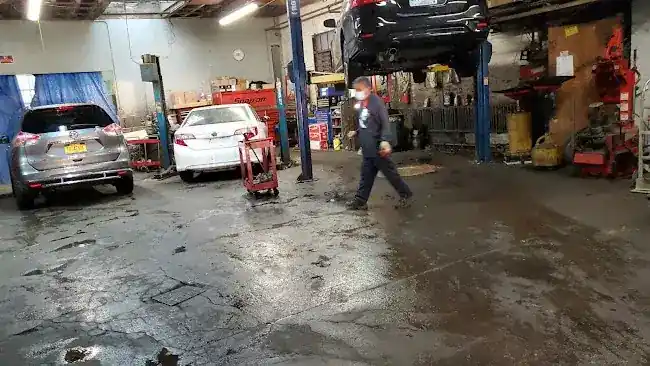 United Auto Repair and Body Shop Inc.