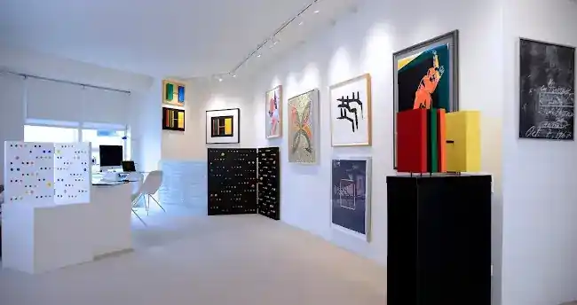 Upsilon Gallery 146W57