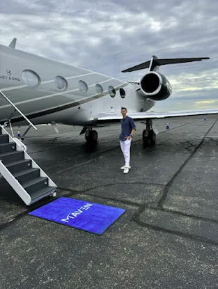 V2 Jets