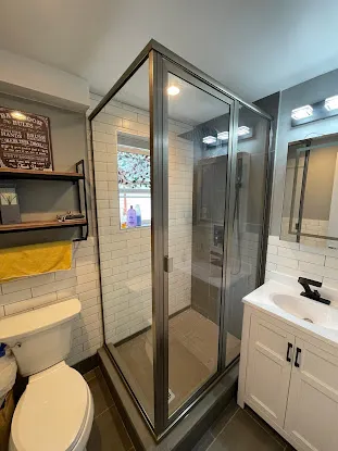 V-Y Glass and Mirror Services