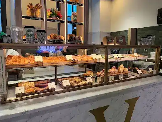 Vesuvio Bakery Moynihan Train Hall