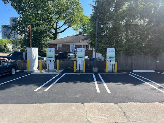 ViaLynk Charging Station