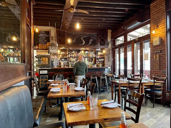 VITE vinosteria