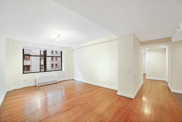 Warren T Real Estate Corp