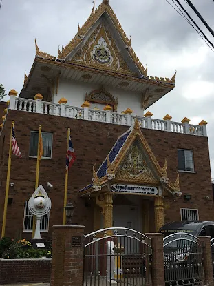 Wat Buddha Thai Thavorn Vanaram