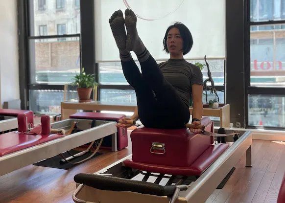 WeDo Pilates (위두 필라테스) - Classic Pilates, Romana's Pilates, Pilates Edgewater NJ, Korean and English.