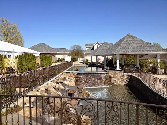 West Hills Country Club