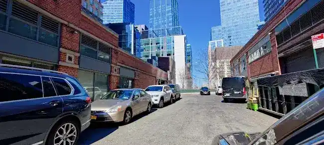 Westend Towers Parking