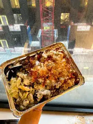 WHITE & HOT Halal Food Truck