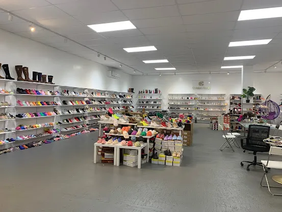 Wholesale Shoes-Golden Road Trading