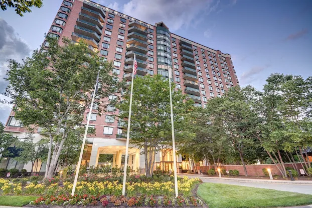 Windsor at Mariners Apartments