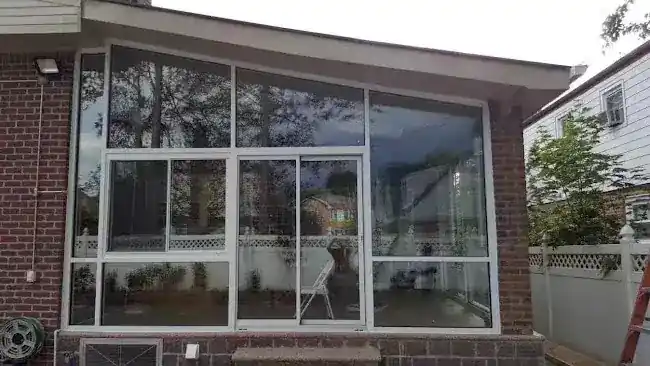 Winstar Glass & Windows