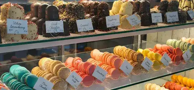 Woops! Macarons & Gifts (Bryant Park- Winter Village)