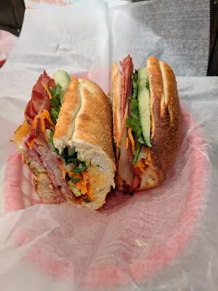 Xe May Sandwich Shop