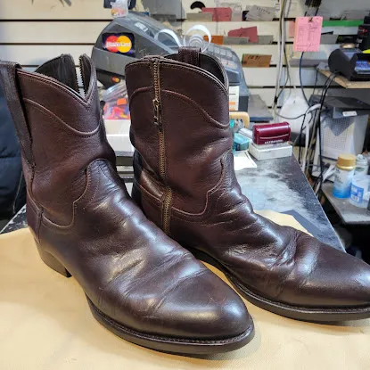 Yakub Shoe Repair