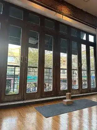 Yoga Agora