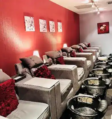 Yuya Nails & Spa